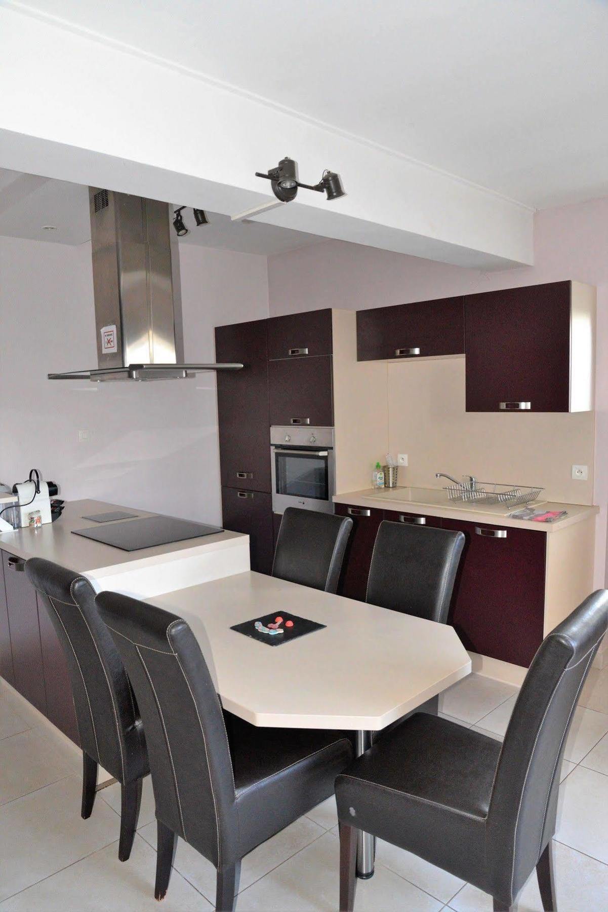 Mon Sur Pompidou Apartment